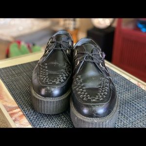 The original Tuk Mens creeper